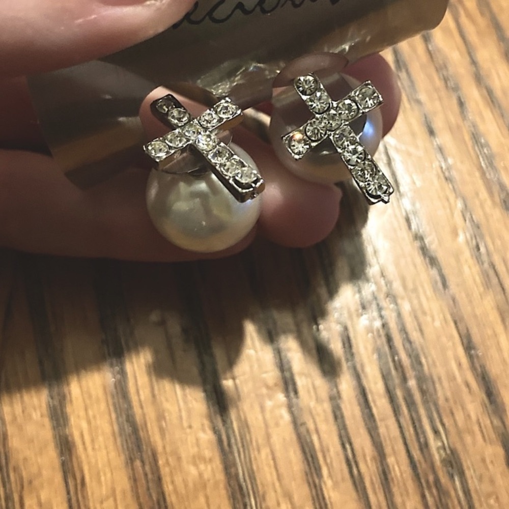 Silver Rhinestone Cross Earrings with Pearls